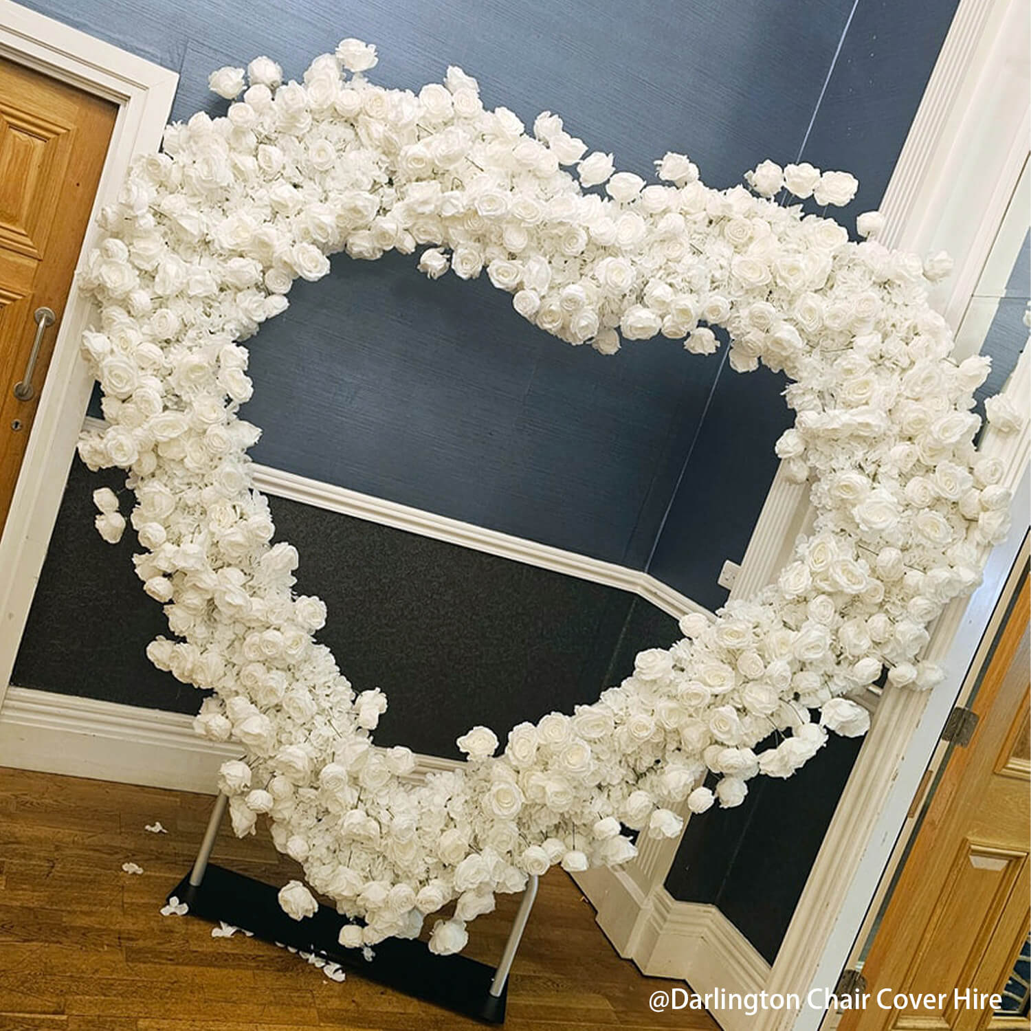 8ft White Rose Flower Wall Romantic Atmosphere Heart Shaped