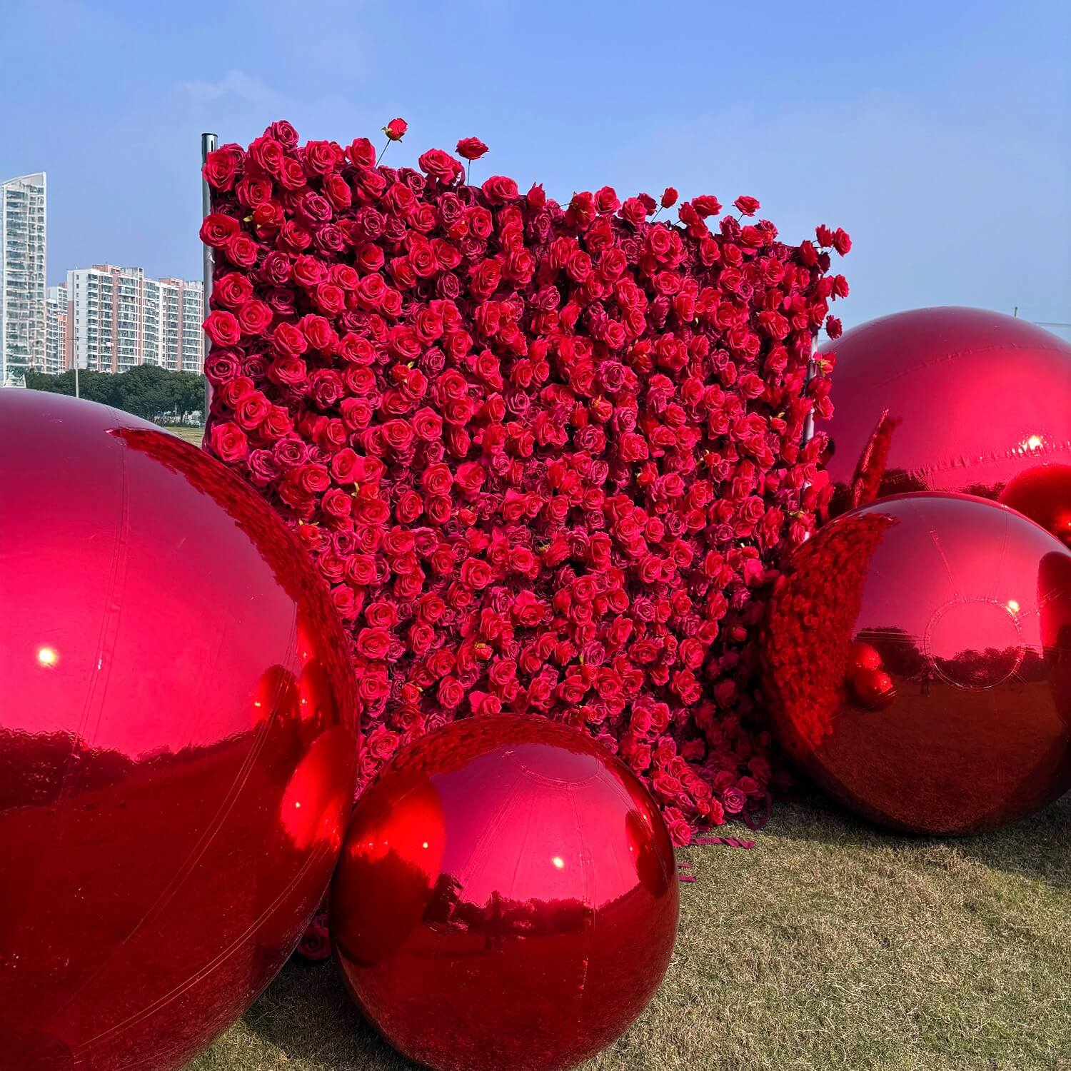 Red Roses Fabric Flower Wall For Wedding Arrangement-ubackdrop